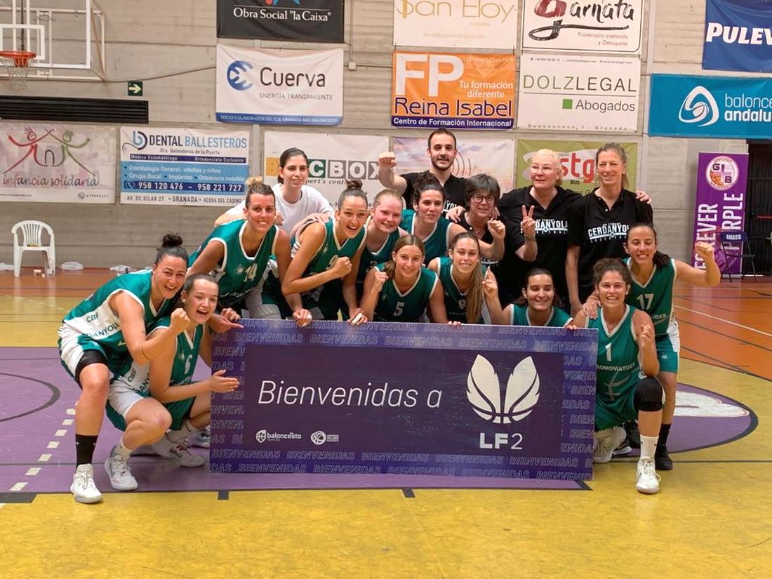 El bàsquet femení tanca una temporada espectacular amb l’ascens 